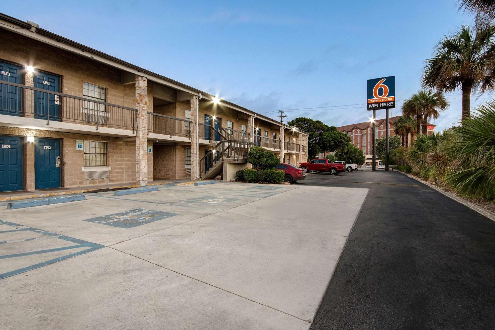 Motel 6-San Antonio, Tx - Northwest Medical Center מראה חיצוני תמונה
